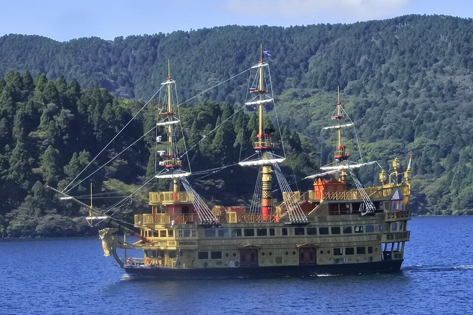 The Queen Ashinoko sightseeing ship on Lake Ashi