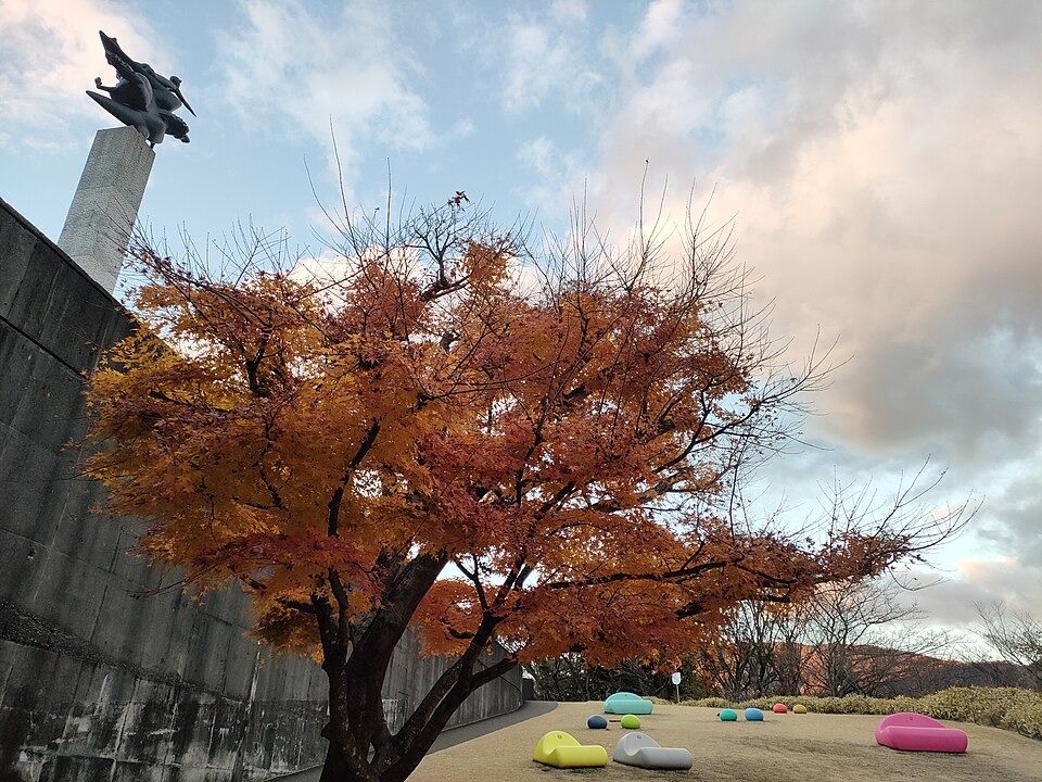 Outdoor exhibits at the Hakone Open-Air Museum in autumn
